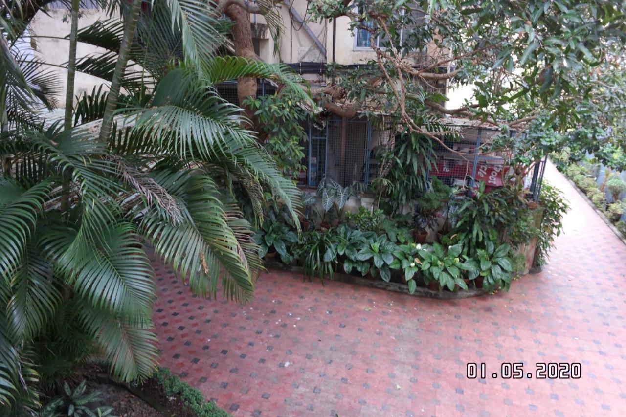Sandra'S Home Kochi Exterior photo